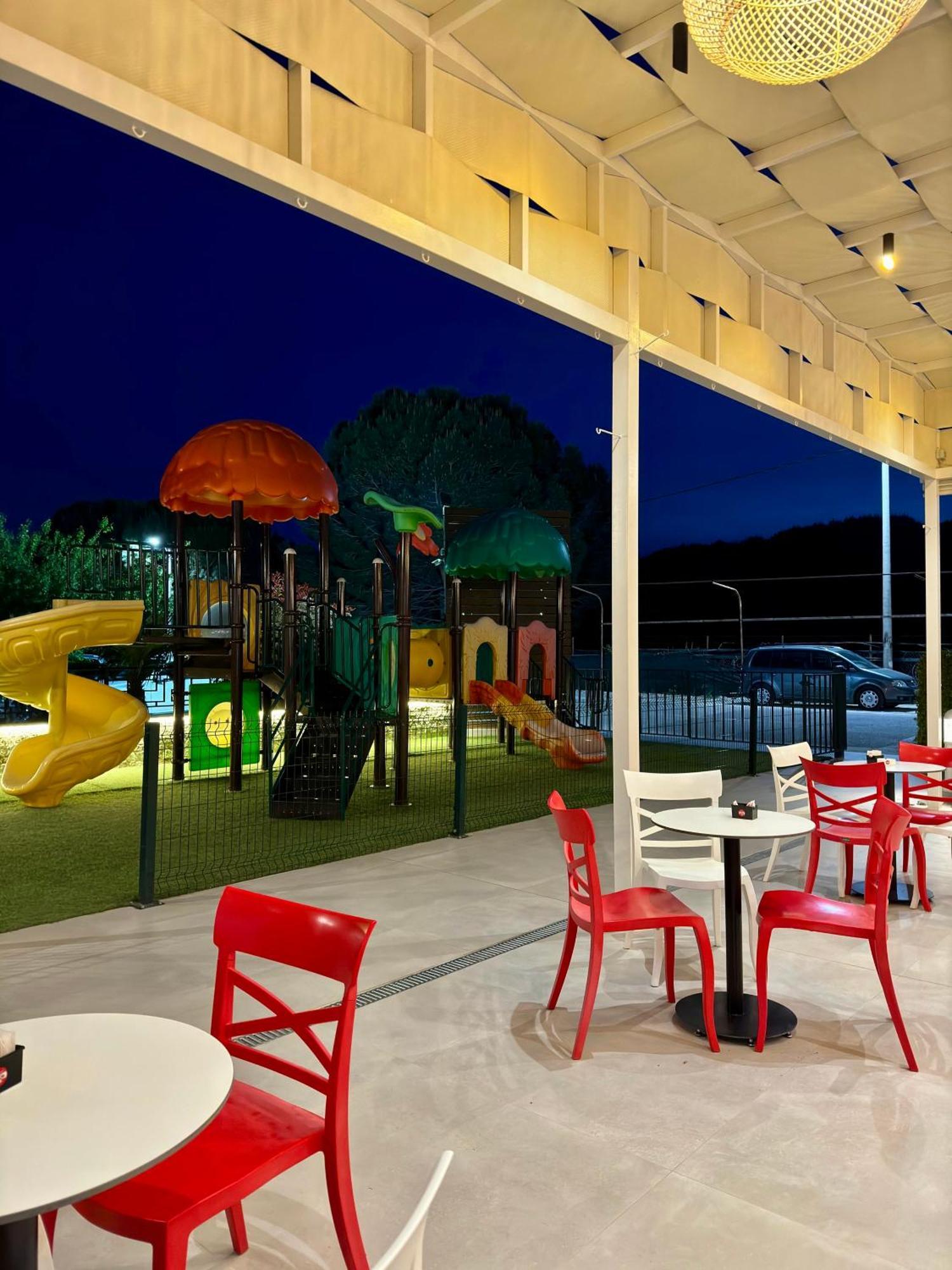 Hotel Fish Land Plazhi San Pietro Exterior foto